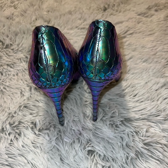 Steve Madden Chromorphous Snakeskin Heels - Picture 11 of 11